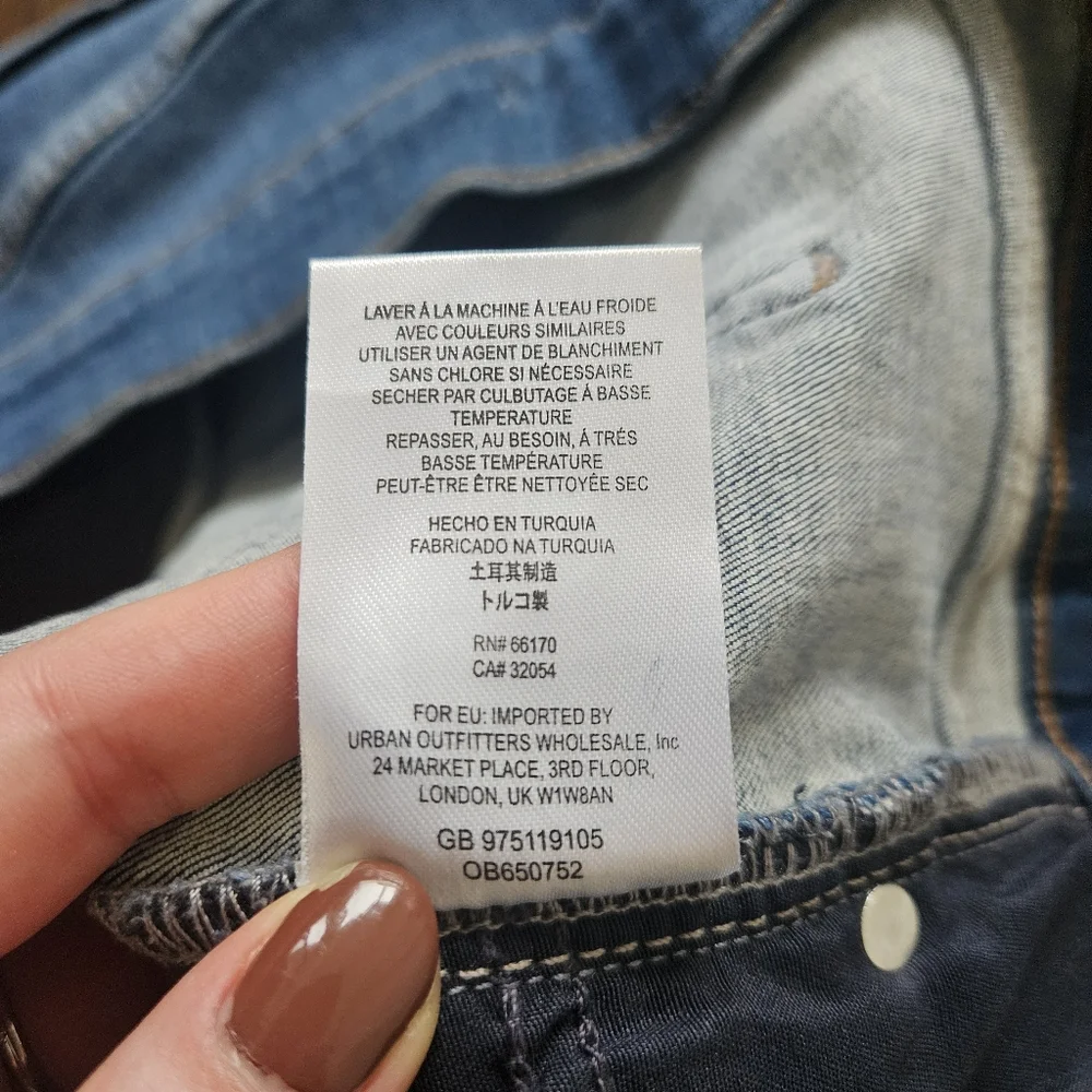 Free People Shark Bite Distressed High Rise Skinny Jeans Size 31R - Picture 7 of 10